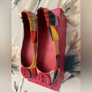 Tory Burch adorable shoes!
